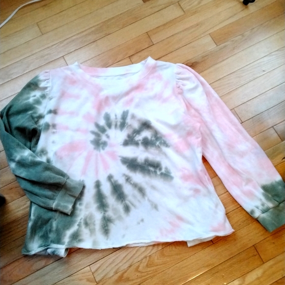 The Sweatshirt Project Tops - - *5/$25 The Sweatshirt Project tie dyed poof shoulder side pockets sweatshi…